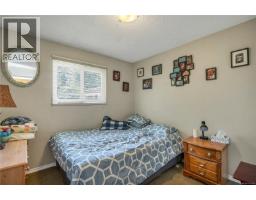 515 Oak Pl, Campbell River, BC V9W5S2 Photo 10