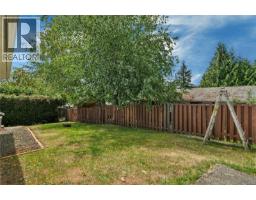 515 Oak Pl, Campbell River, BC V9W5S2 Photo 17
