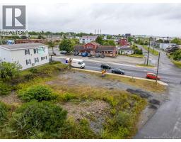 33 Loch Lomond Road, photo 3
