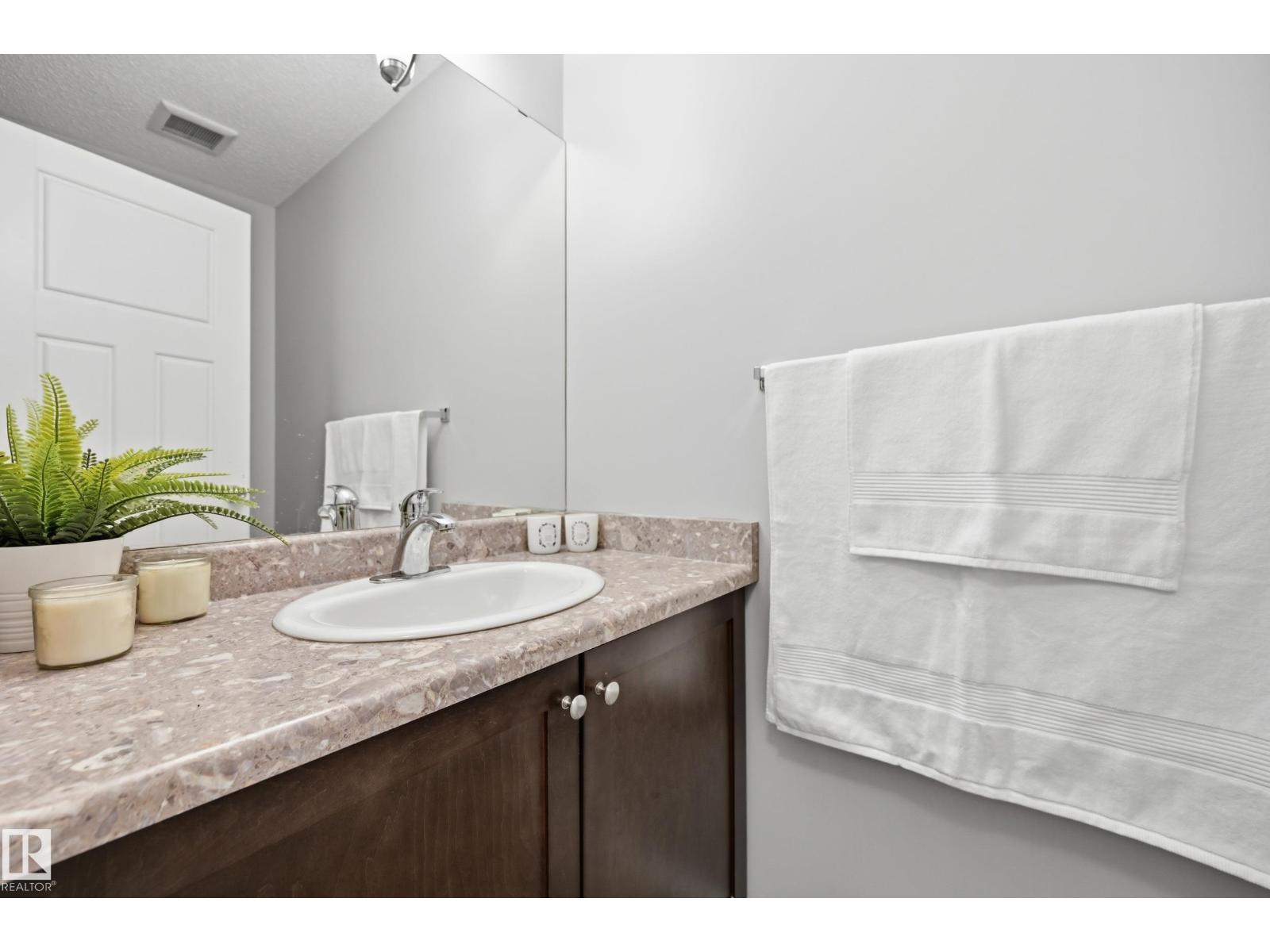 3606 Whitelaw BA NW - 17