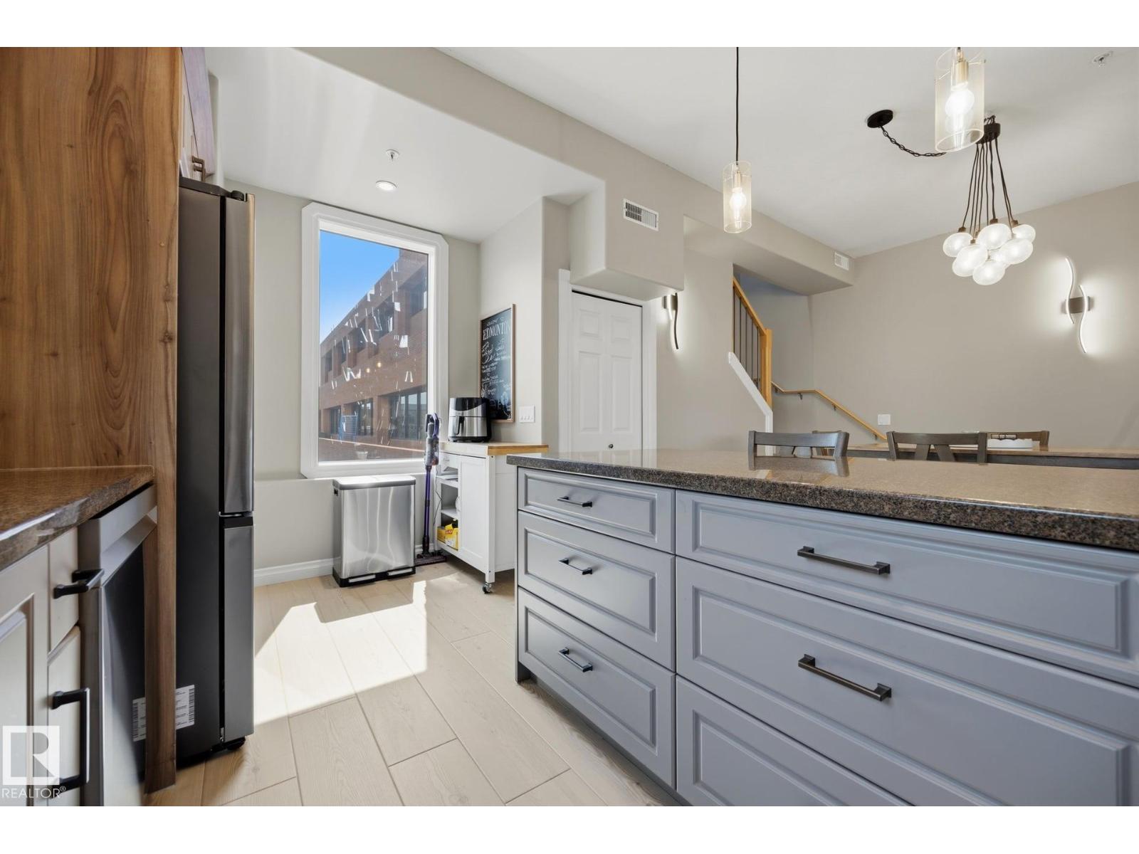 #201 10625 KINGSWAY AV NW - 11