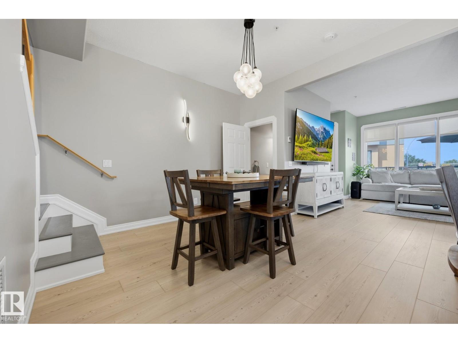 #201 10625 KINGSWAY AV NW - 7