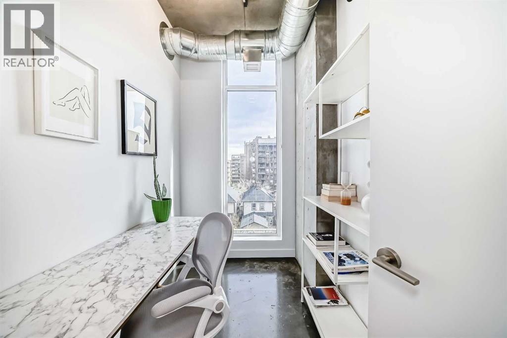 #302 1319 14 Avenue SW - 23