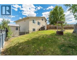 4pc Bathroom - 1579 Napier Place, Kamloops, BC V2B7S1 Photo 10