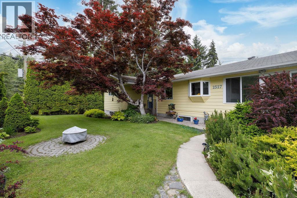  2527 Islandview Road, Blind Bay
