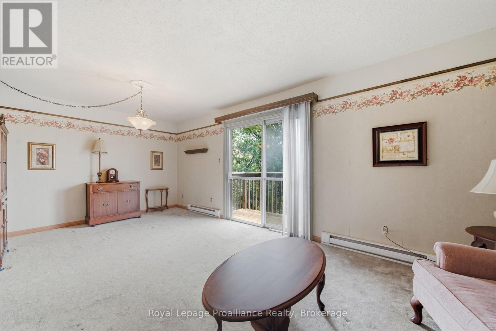 #H 11 PRINCE OF WALES DRIVE - 7