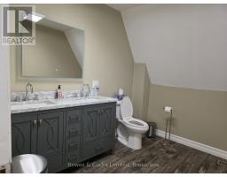 2nd Floor - 341 Charlotte Street, Peterborough, ON K9J3R2 Photo 6