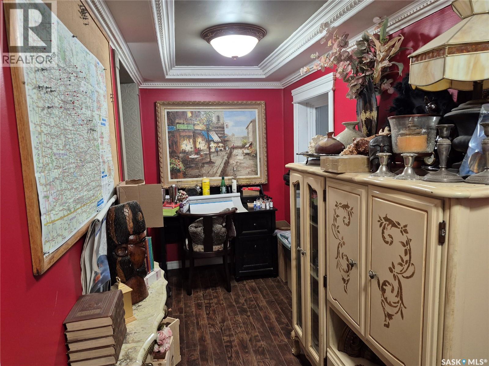 303 Edward STREET - 14