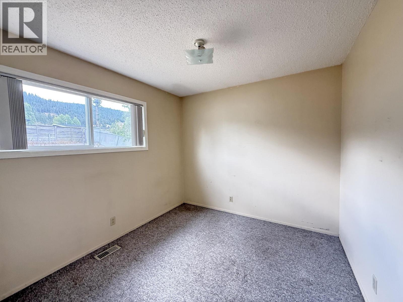 970 WESTERN AVENUE - 10