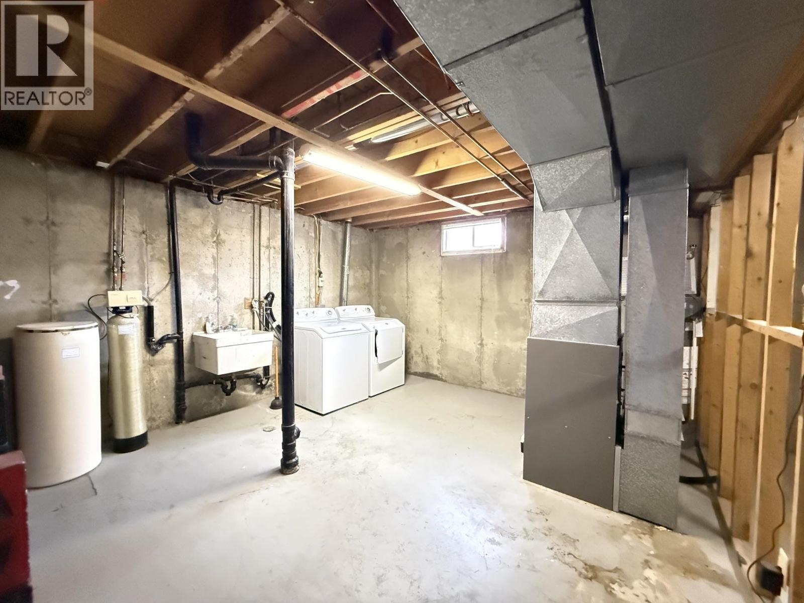 970 WESTERN AVENUE - 11