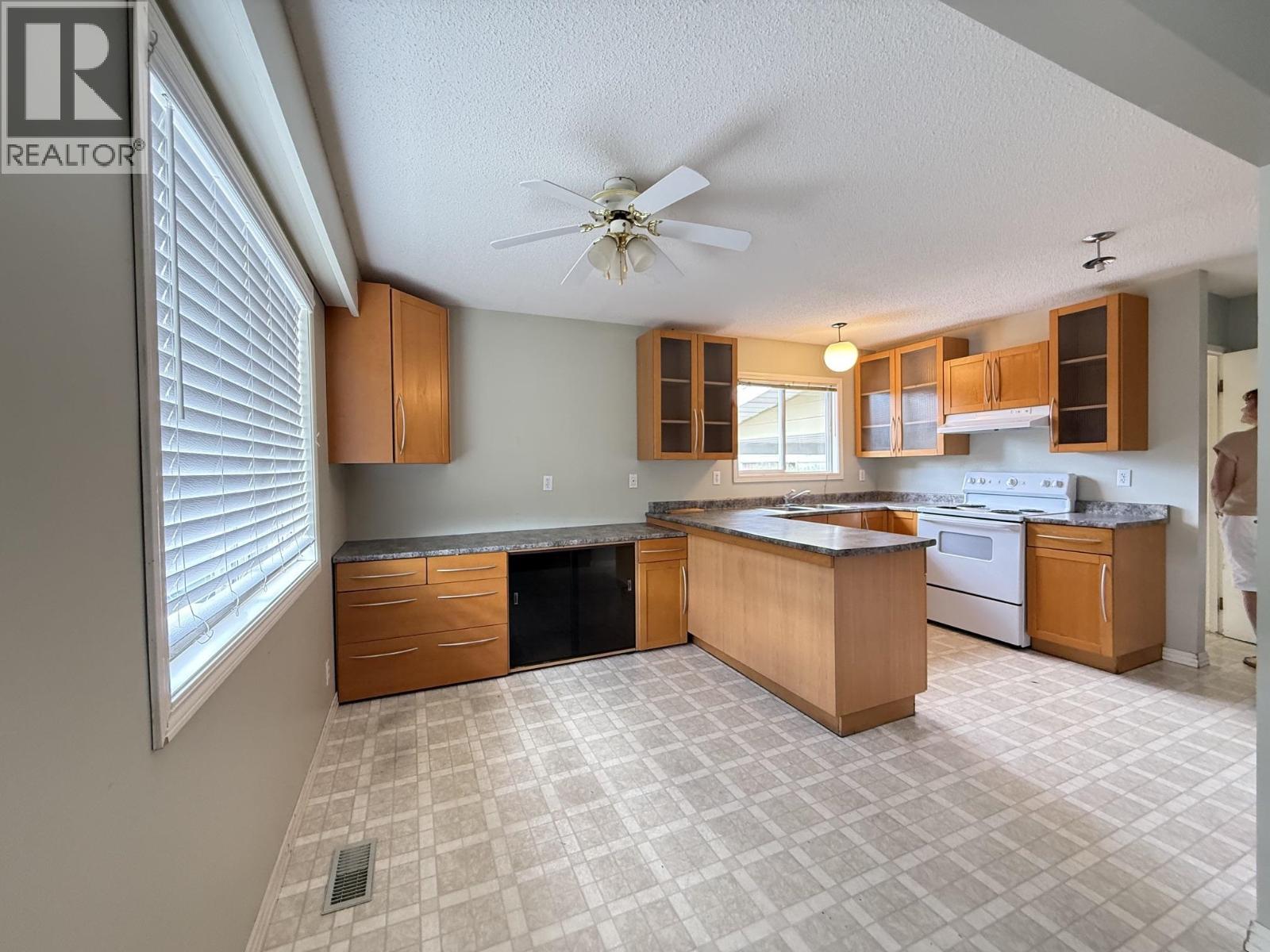 970 WESTERN AVENUE - 2