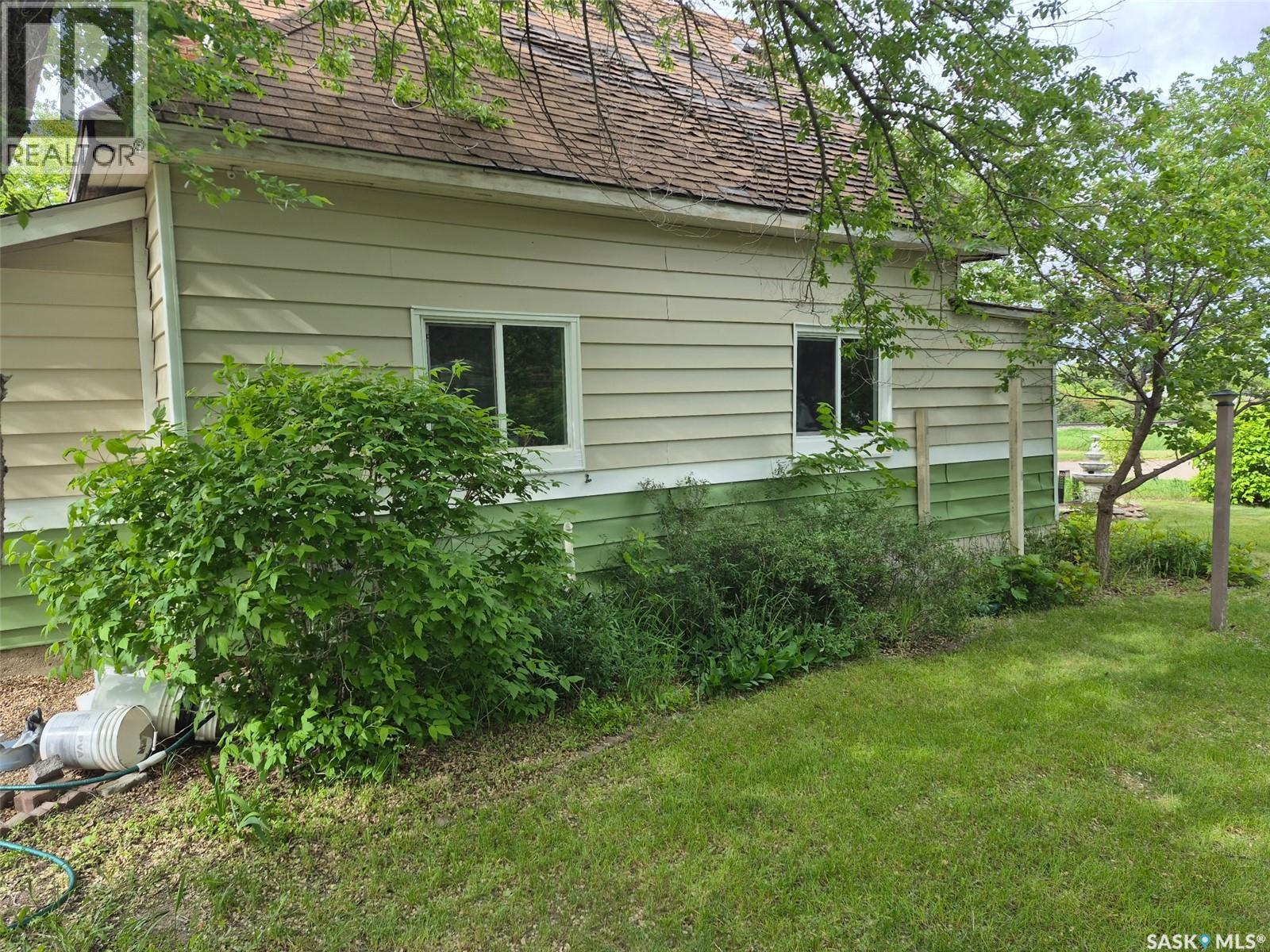 303 Edward STREET - Image 30