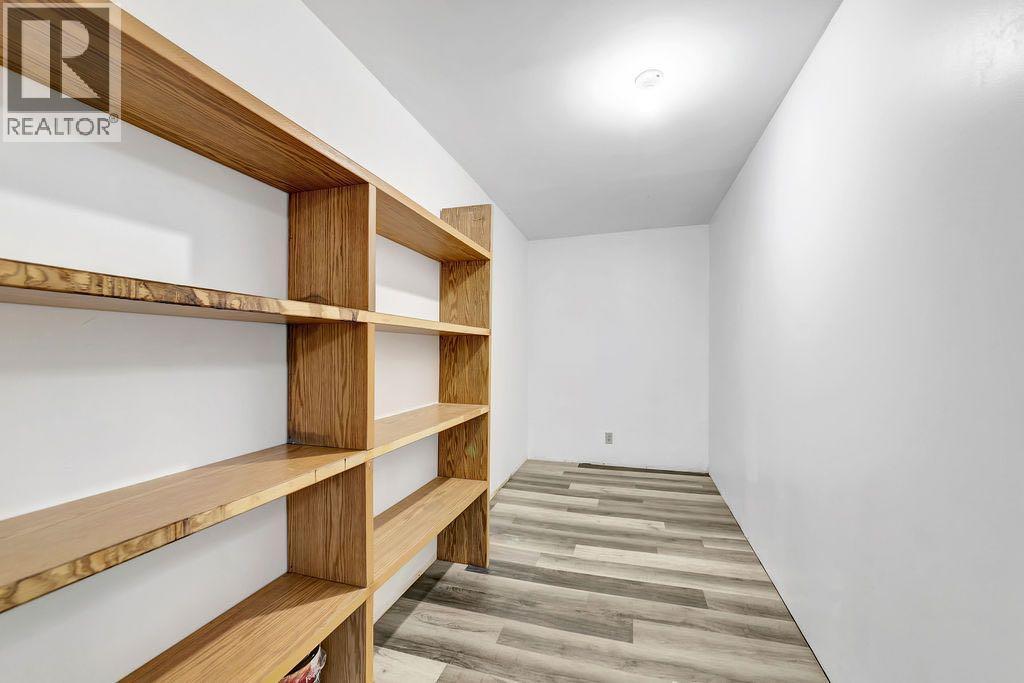 5104 54A Street - Image 21