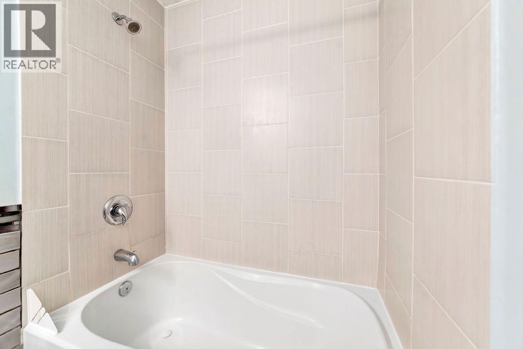5104 54A Street - Image 15