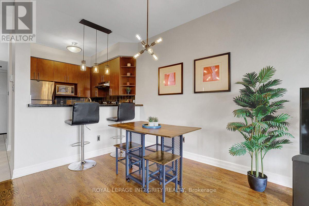 2 Bed, 1 Bath Apartment for Rent in Ottawa – 402 – 711 CHURCHILL AVENUE N, Ottawa – MLS# X13625554 - Image 6