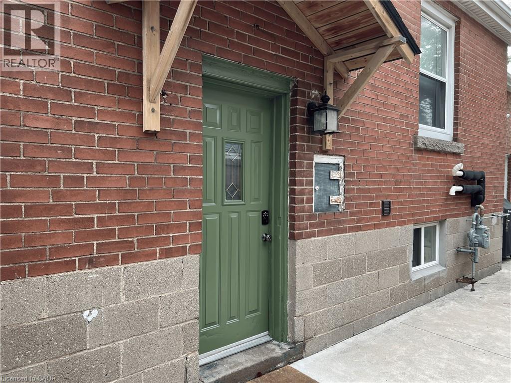 4 Sunning Hill Ave. Unit Lower