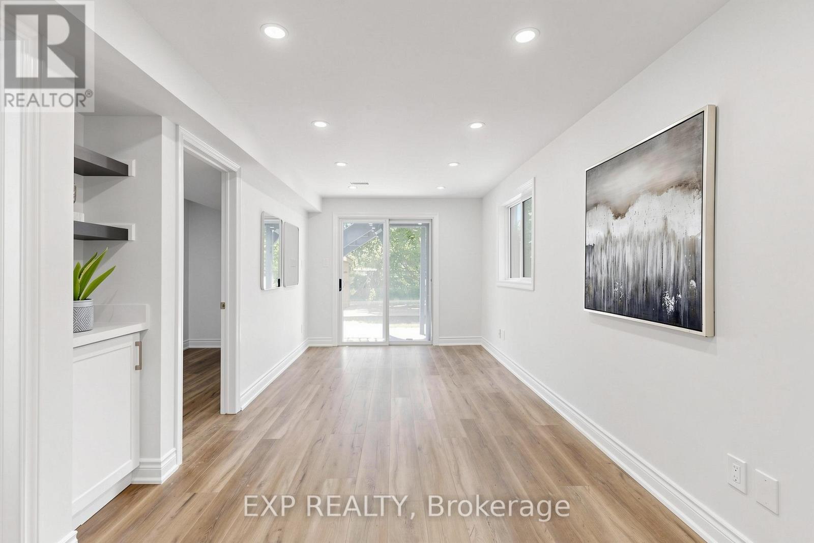 106 SMALES DRIVE - 24