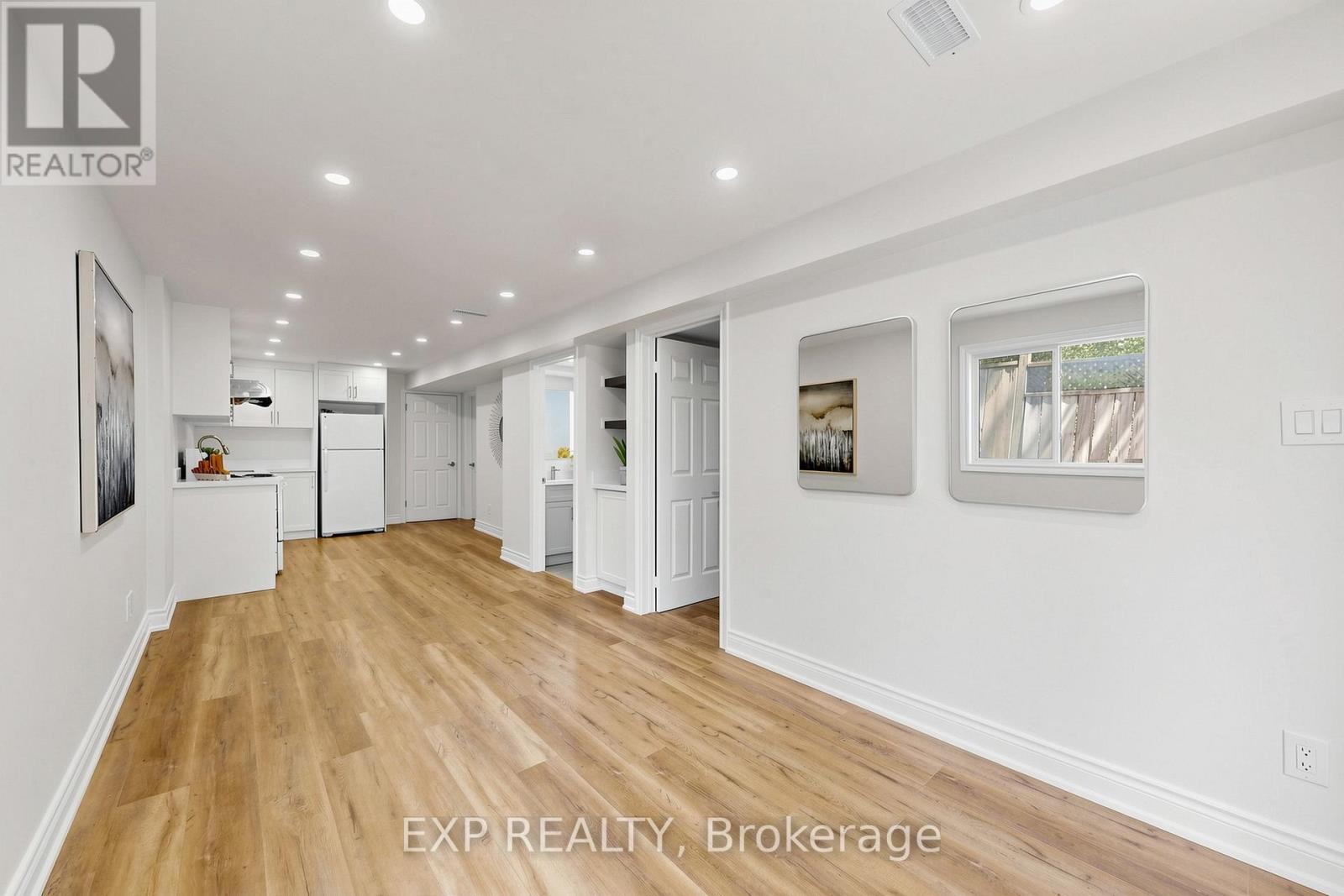 106 SMALES DRIVE - 26