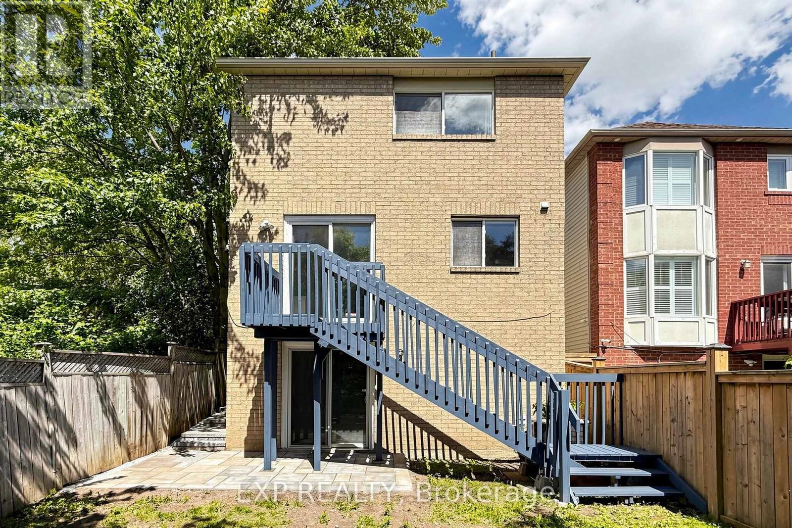 106 SMALES DRIVE - 31