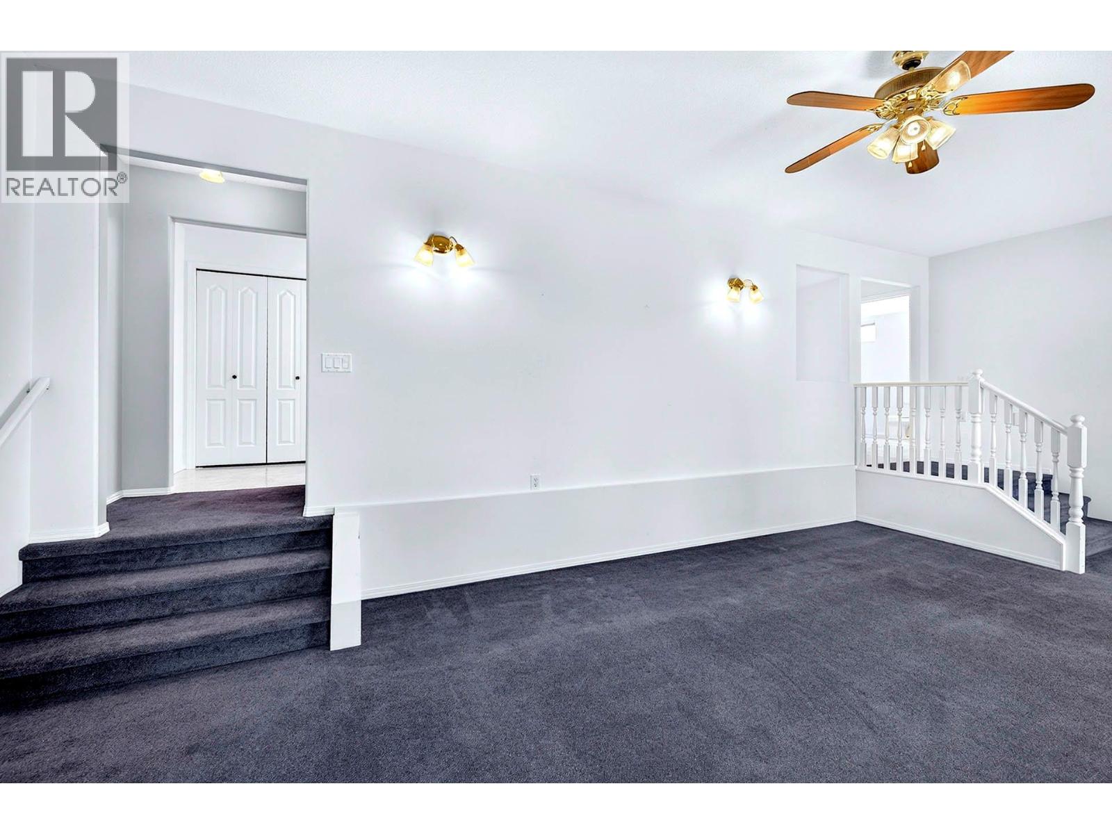 #31 1575 Springhill Drive - 27