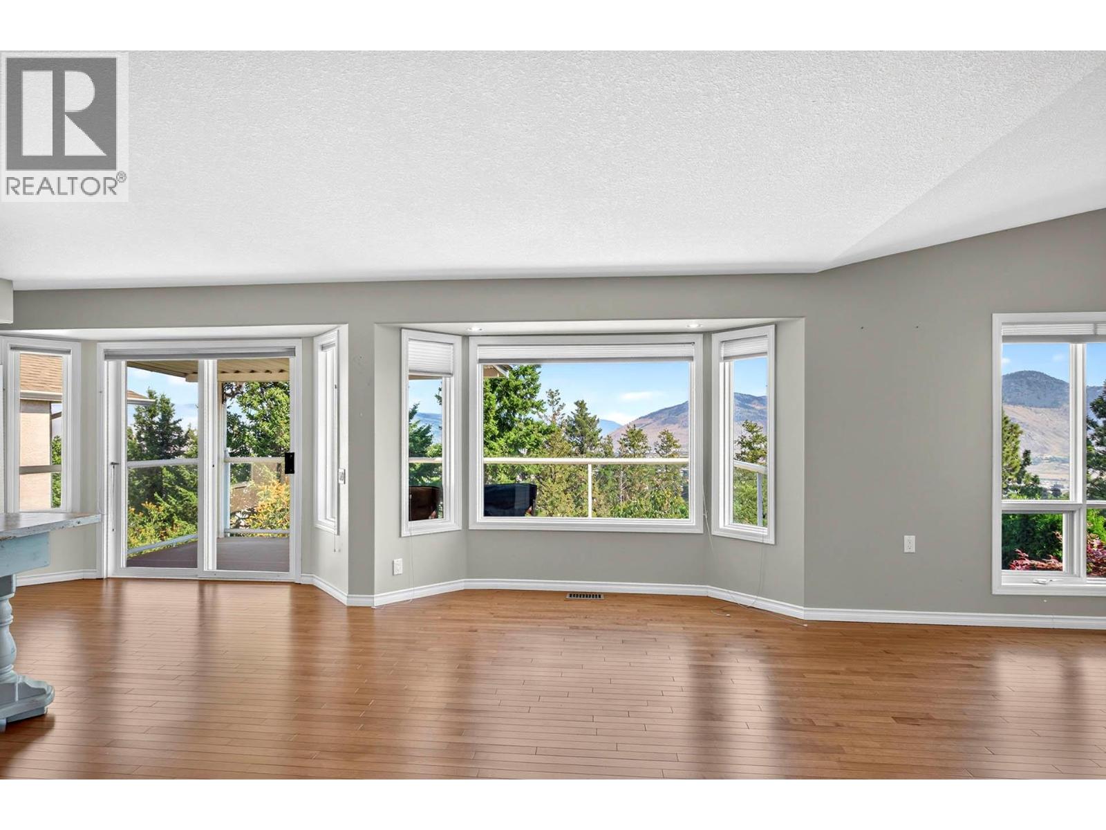 #31 1575 Springhill Drive - Image 5
