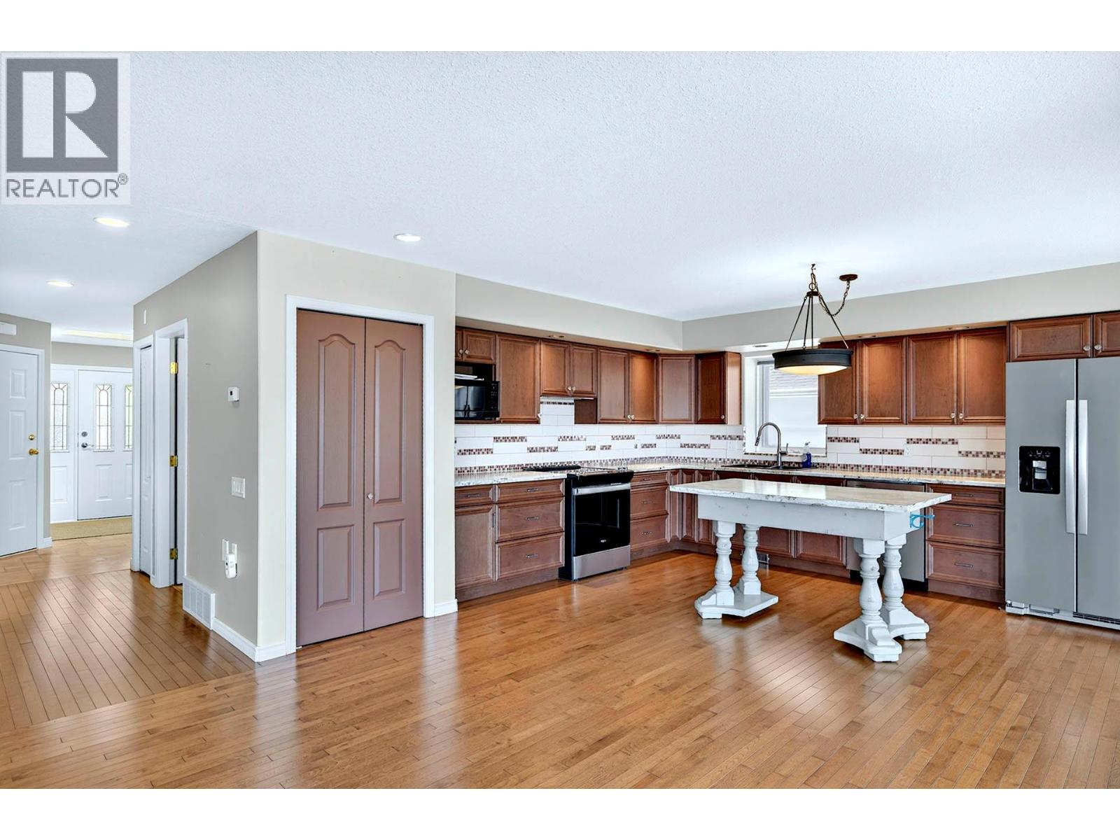 #31 1575 Springhill Drive - 6