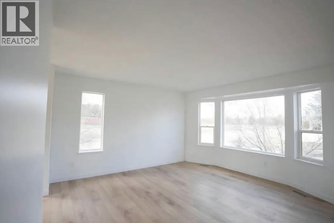 Photo 17 of 40 — 1497 MCCULLAGH AVENUE · Prince George, BC
