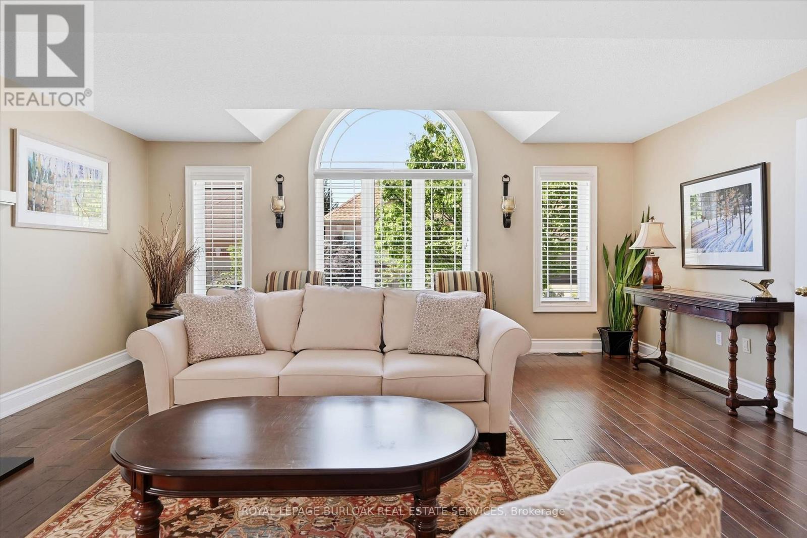 #47 1150 SKYVIEW DRIVE - 10