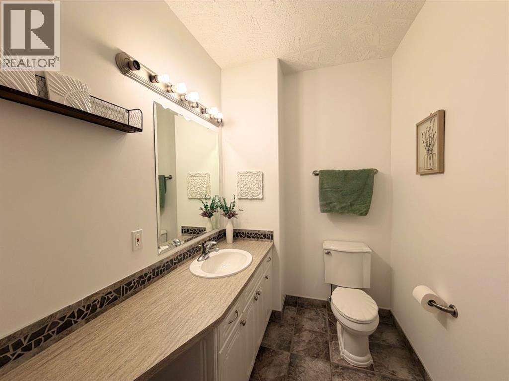 10221 74 Avenue - Image 20