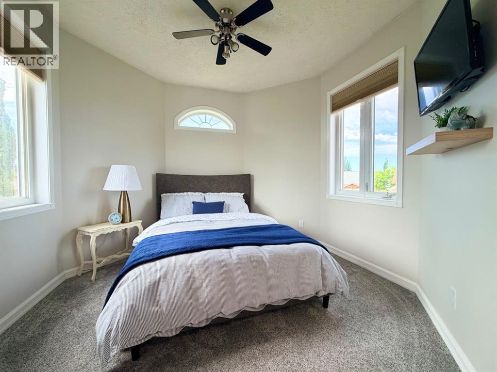 10221 74 Avenue - Image 40