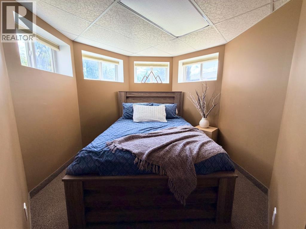 10221 74 Avenue - Image 47