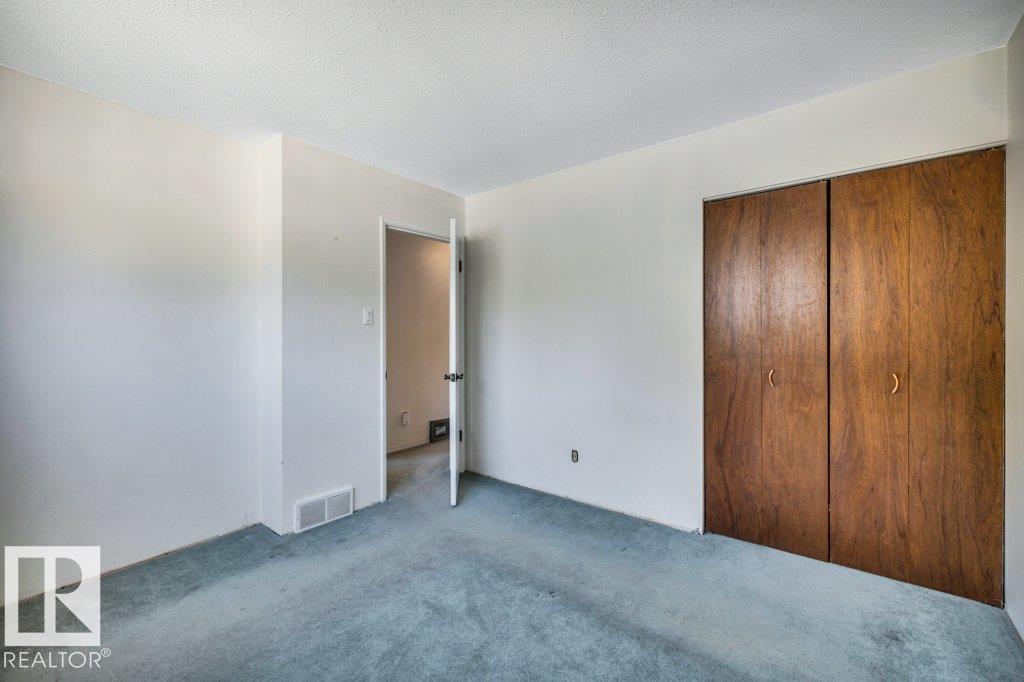 9 LINDEN ST S - Image 17