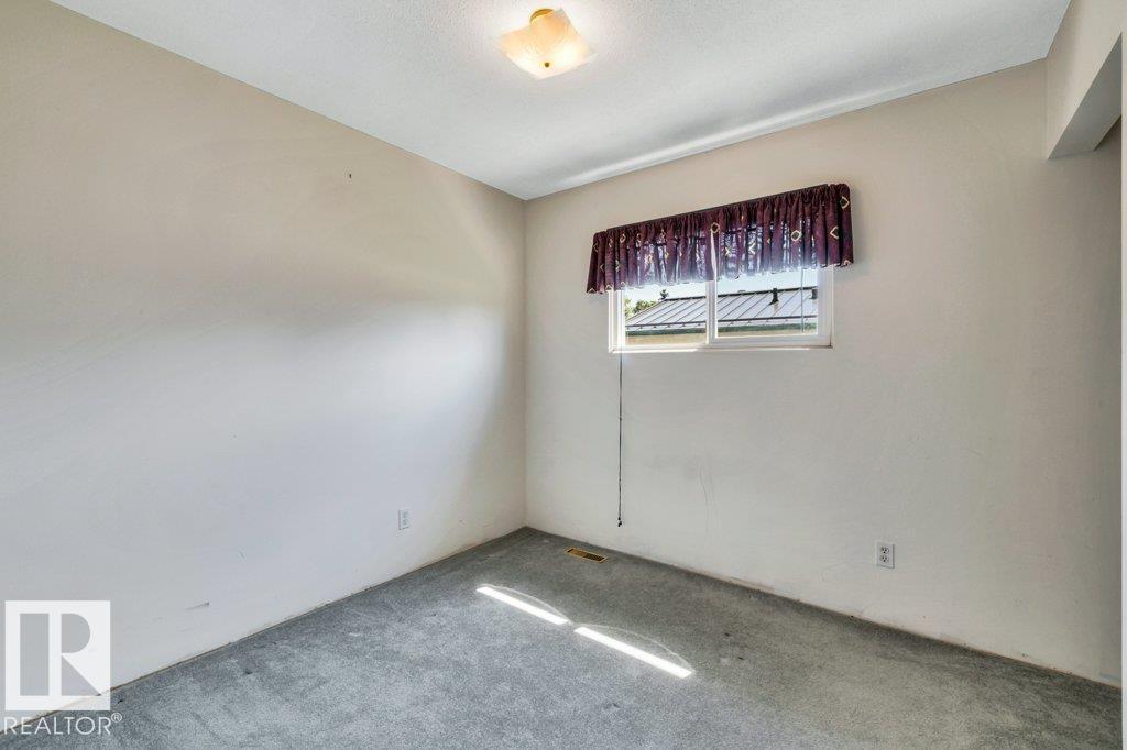 9 LINDEN ST S - 20
