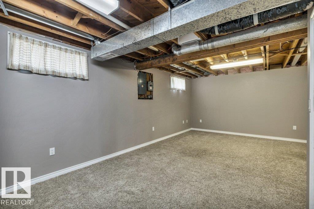 9 LINDEN ST S - Image 26