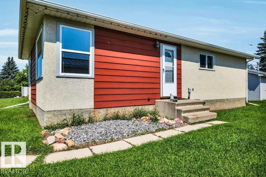9 LINDEN ST S - Image 3
