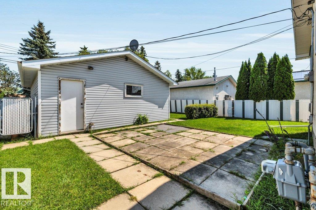 9 LINDEN ST S - 34