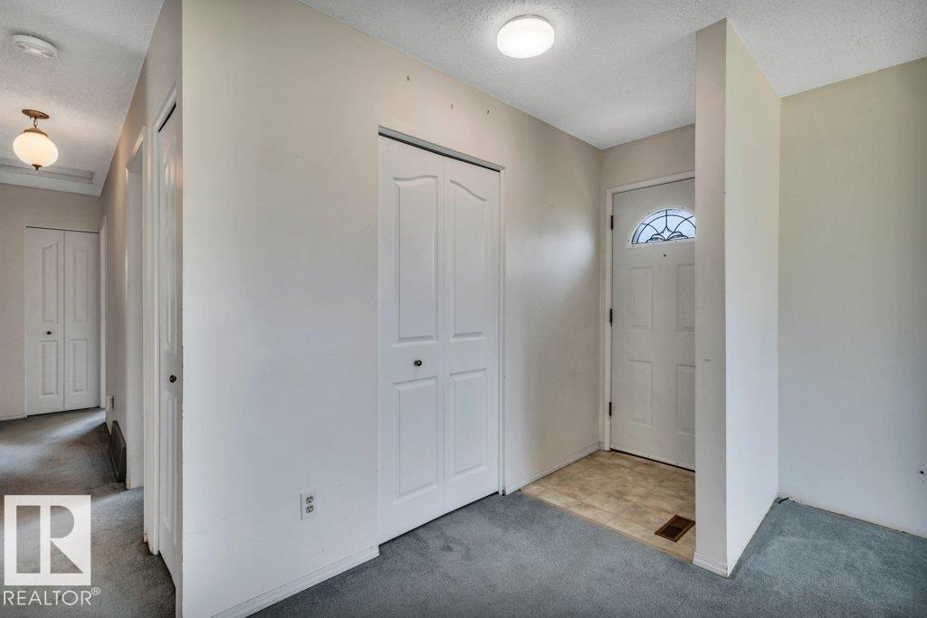 9 LINDEN ST S - 4