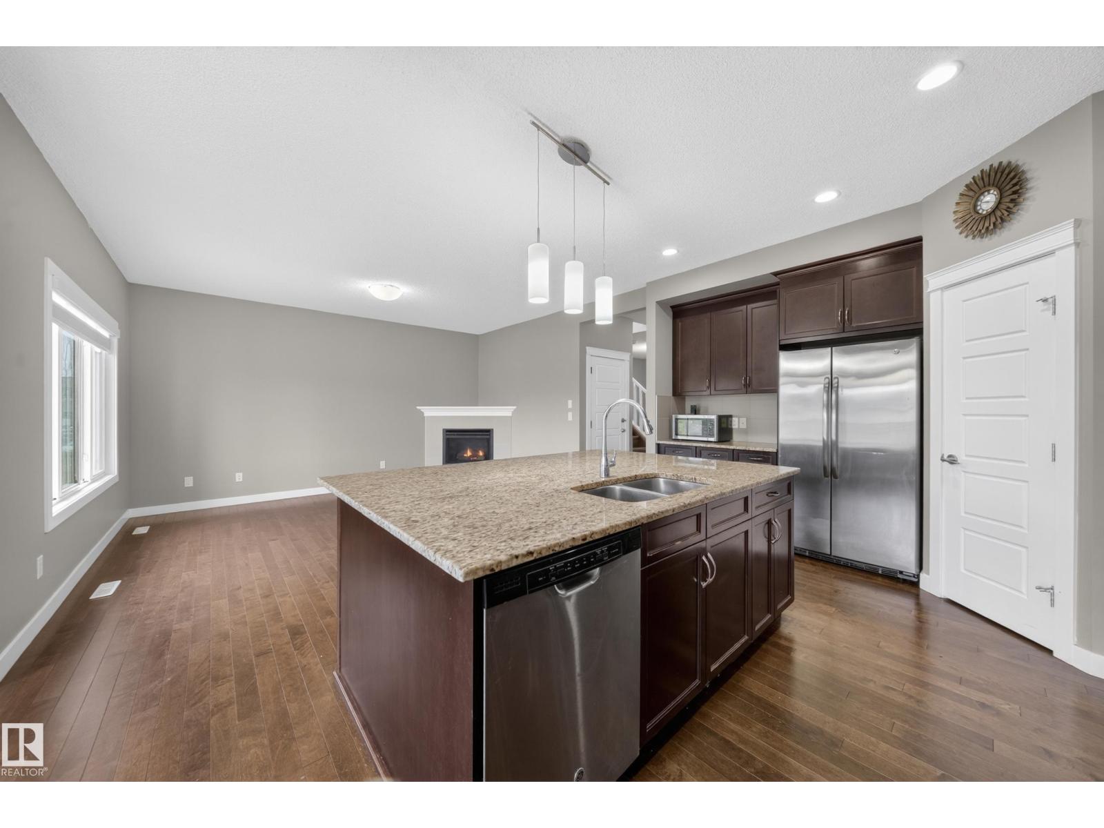 3639 15A ST NW - 18
