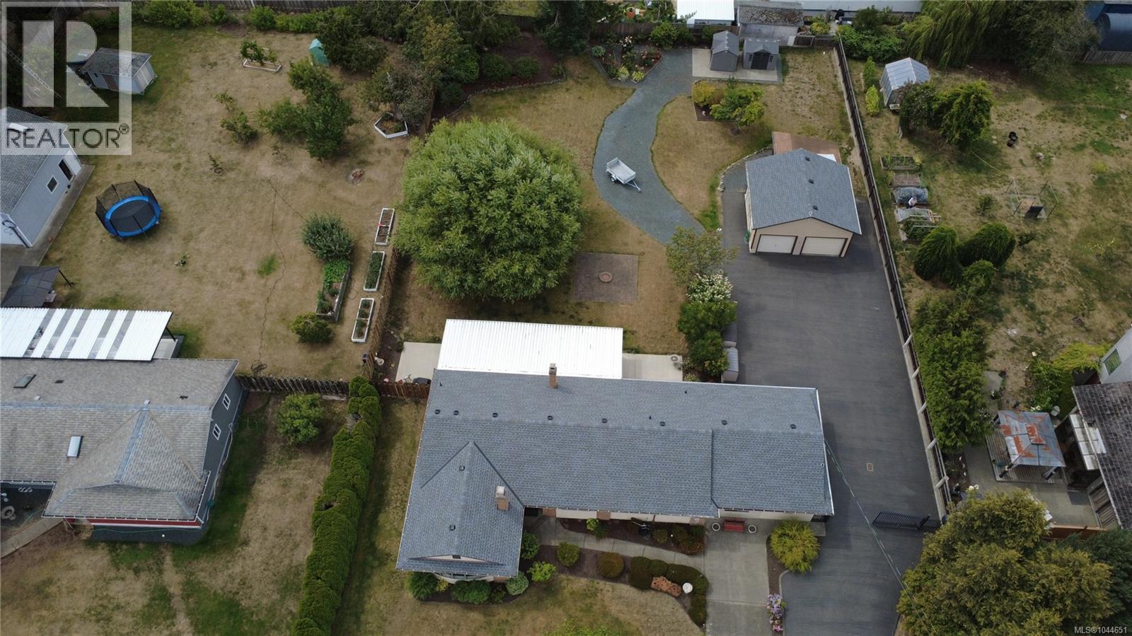 851 Breakwater Rd - Image 39