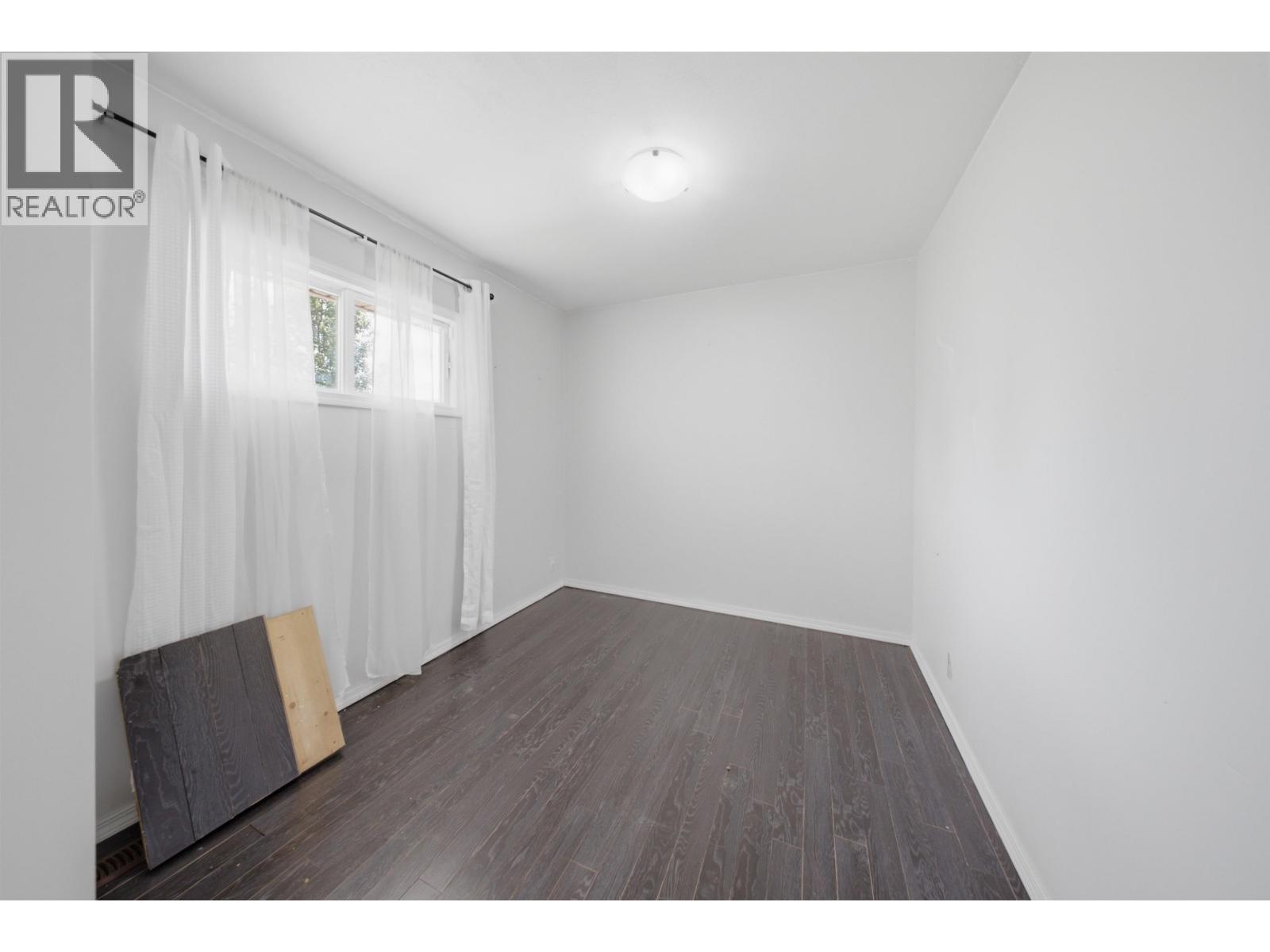 9311 103 AVENUE - 12