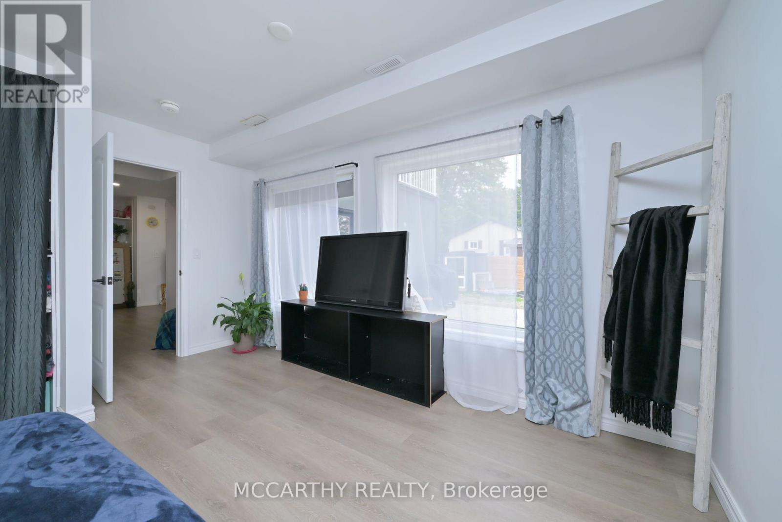 23 WOOD STREET - Image 15