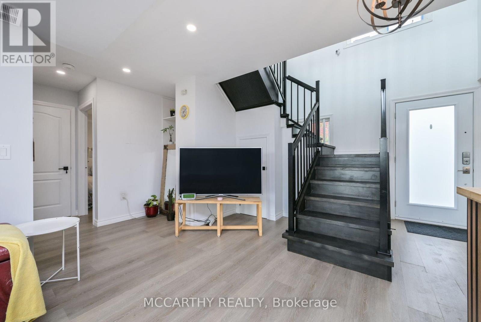 23 WOOD STREET - Image 17