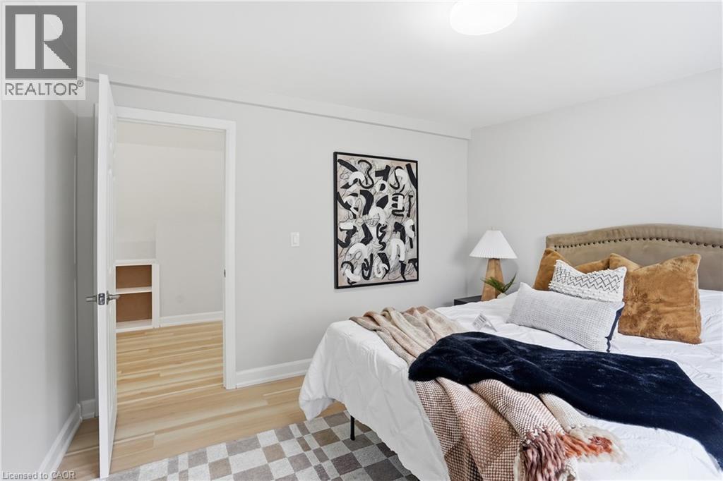 12 VALLEY Road - 21