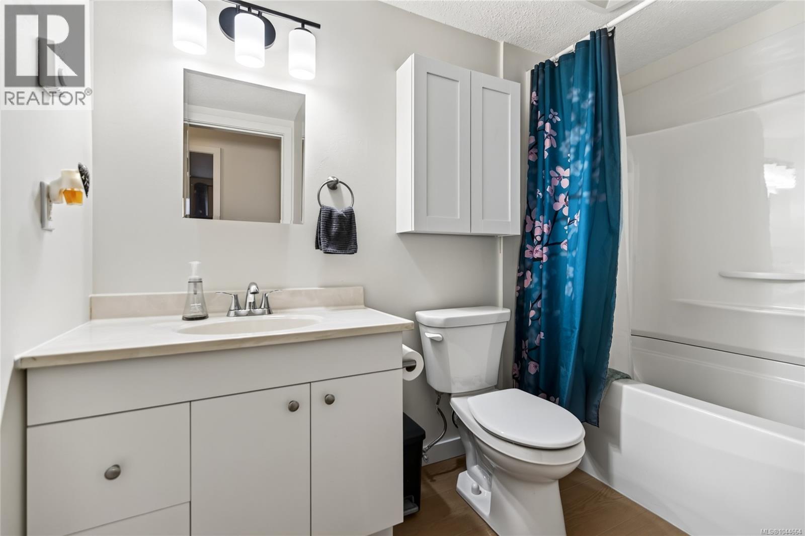 #2 840 Braidwood Rd - 8