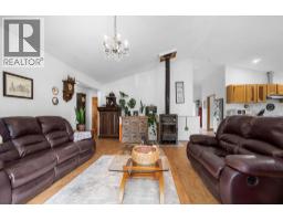 Living room - 118 Baker Road, Burton, BC V0G1R0 Photo 13