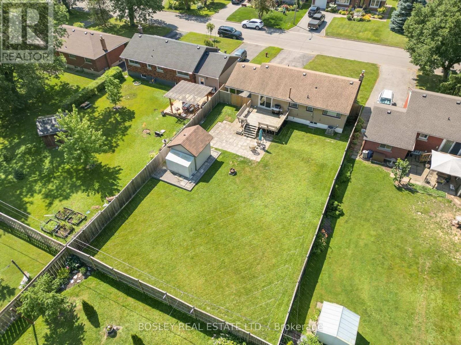 42 LINDEL CRESCENT