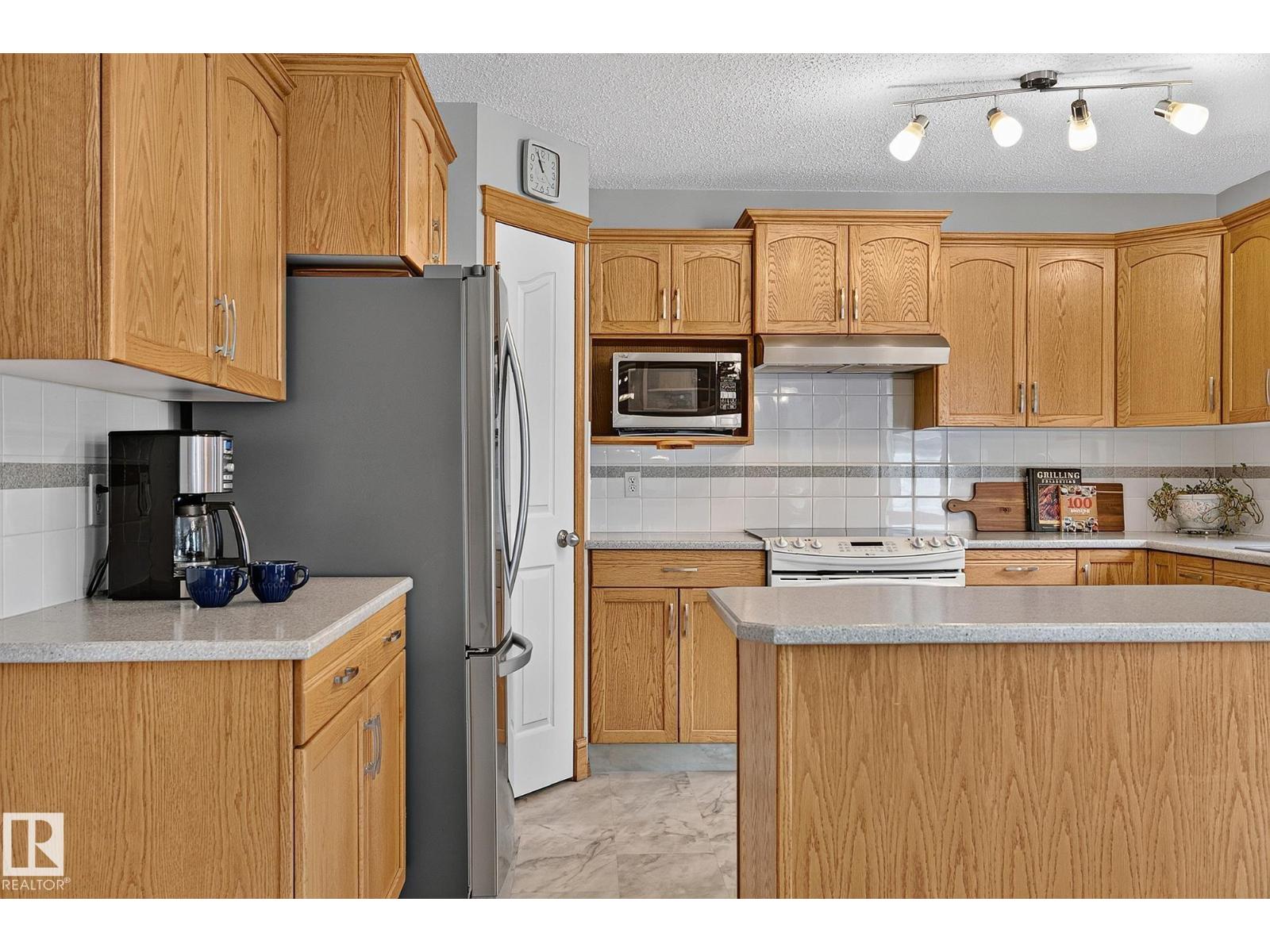 385 MEADOWVIEW TC - 11