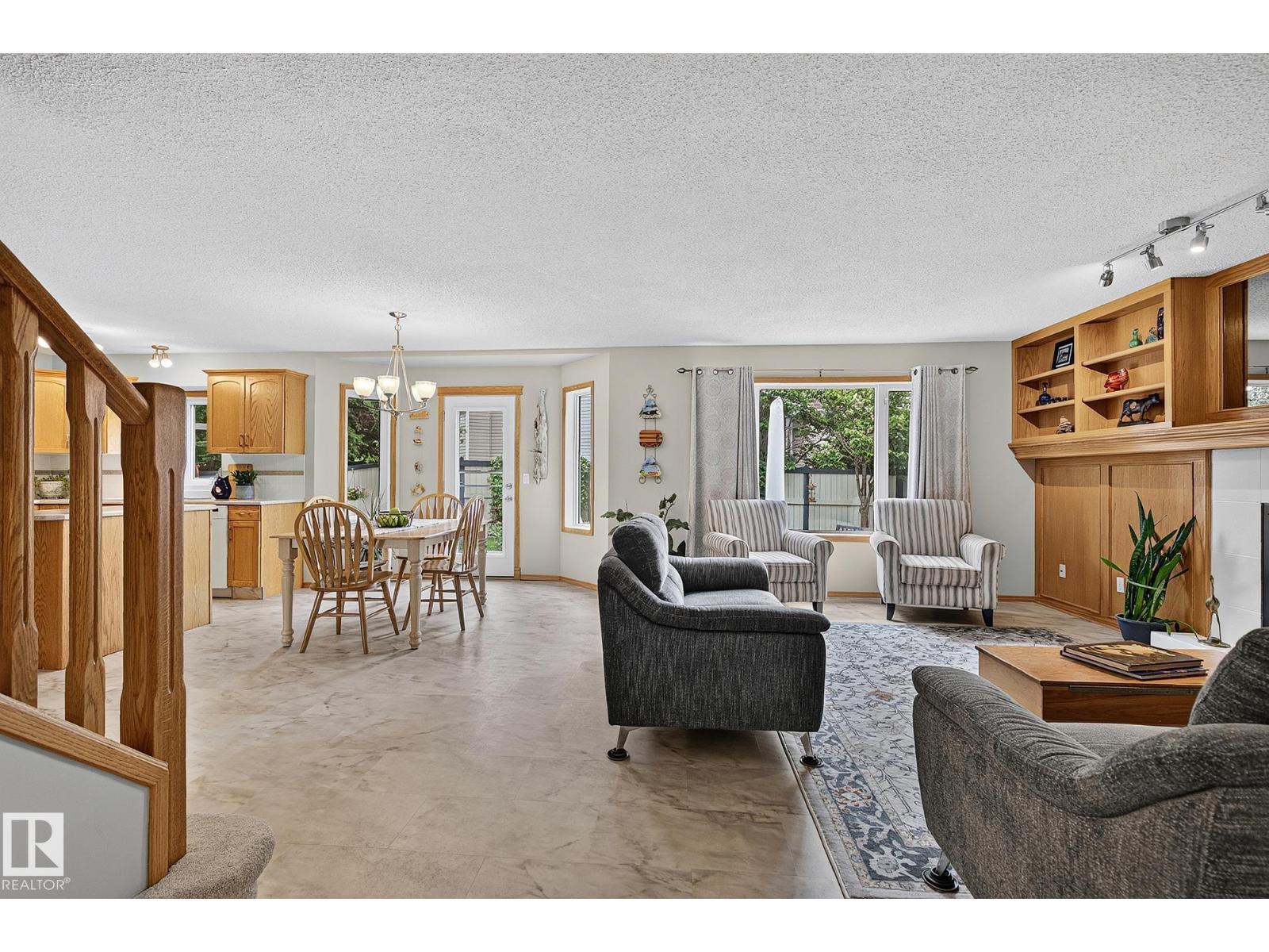 385 MEADOWVIEW TC - 23
