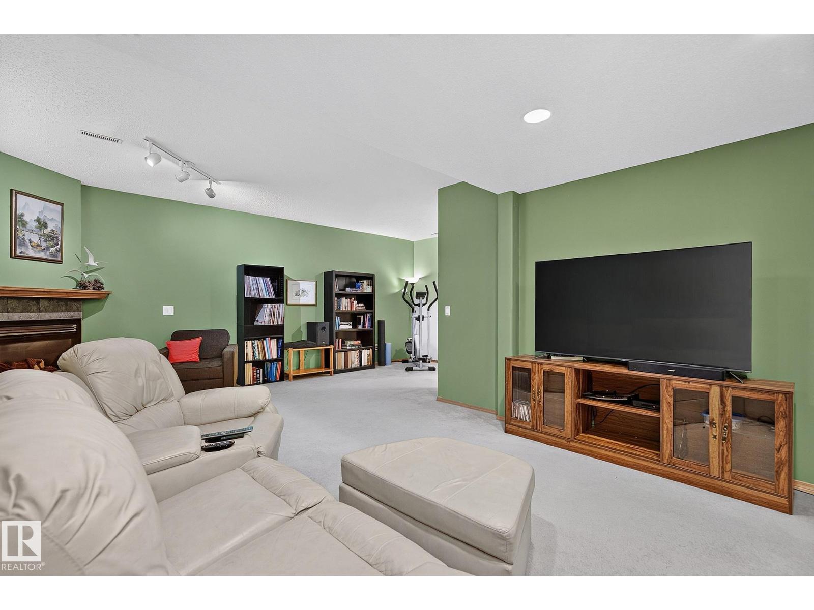385 MEADOWVIEW TC - Image 39