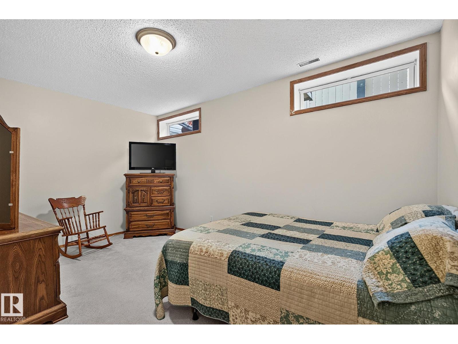 385 MEADOWVIEW TC - Image 40